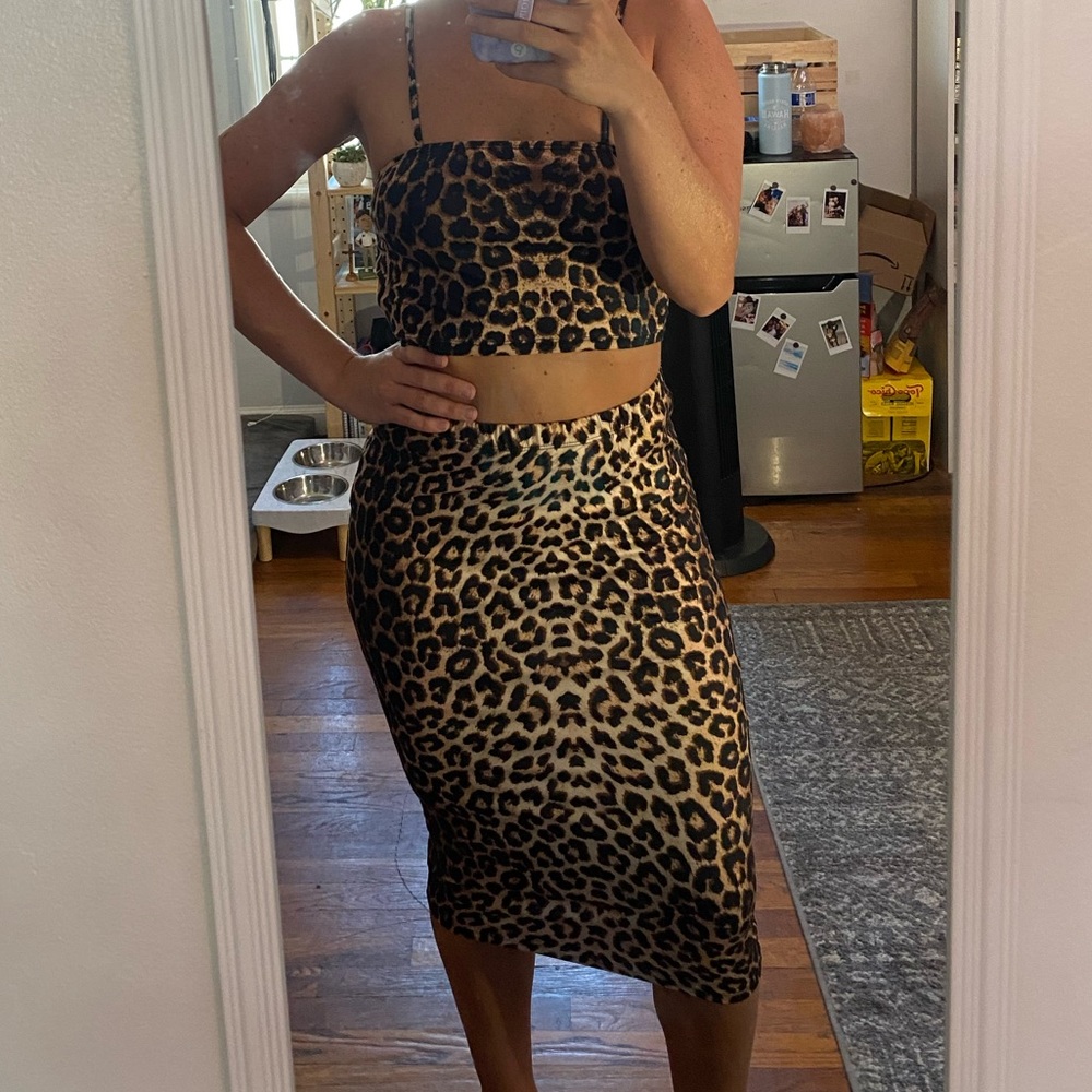 Cheetah print two piece set H&M